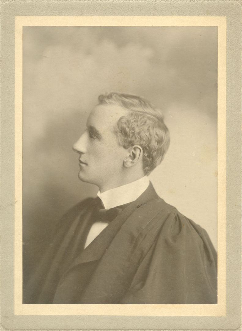 photo indiv - Ronald Stuart Mackecknie b1872.JPG