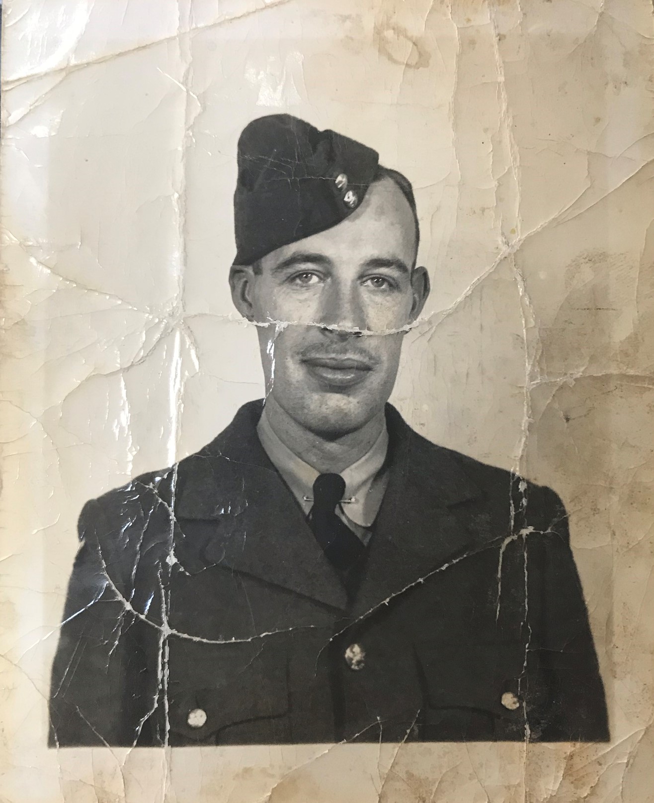 photo indiv - dunbar moodie heddle 27 oct 1943.jpg